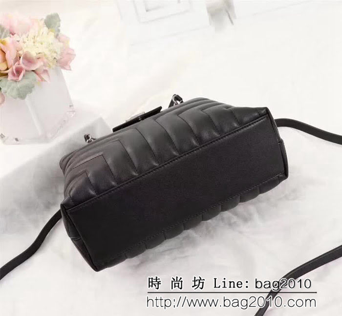 YSL聖羅蘭 爆款 LOULOU小號黑色Y型車線小牛皮時尚購物袋 27795 YAS1057
